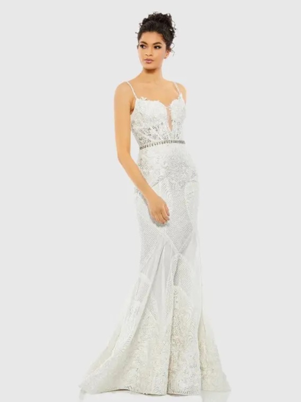 MAC DUGGAL Embroidered Sleeveless Plunge Neck Trumpet Gown